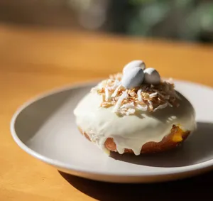 UNNI PASTRIES Robson - Dessert restaurant in Downtown Vancouver – fine dining dishes, interior photos, and ambiance.