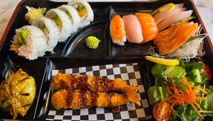 Review photo uploaded by Tim gor at Sushiyama