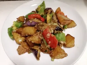 Papaya Hut Restaurant - Thai restaurant in Downtown Vancouver – fine dining dishes, interior photos, and ambiance.