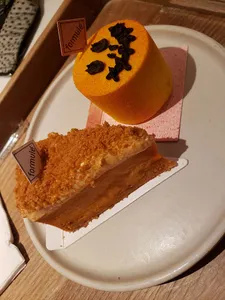 Hanlin Tea House - Bubble Tea restaurant in Richmond – fine dining dishes, interior photos, and ambiance.