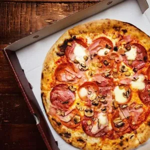 Pizza Garden Metrotown - Pizza restaurant in Burnaby – fine dining dishes, interior photos, and ambiance.