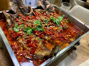 Li's China Grill - BBQ restaurant in Vancouver – fine dining dishes, interior photos, and ambiance.