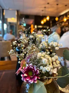 Miraas Restaurant & Bar - Middle Eastern restaurant in West Vancouver – fine dining dishes, interior photos, and ambiance.