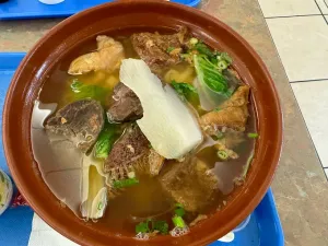 Lai Leung Kee - Chinese restaurant in Richmond – fine dining dishes, interior photos, and ambiance.