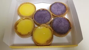 Castella Cheesecake Metrotown - Dessert restaurant in Burnaby – fine dining dishes, interior photos, and ambiance.