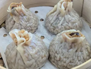 Shanghai Taste - Chinese restaurant in Richmond – fine dining dishes, interior photos, and ambiance.