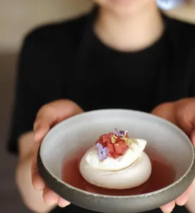 Picture of dish Pavlova at Niwa Restaurant