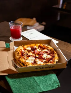 Pizza Garden Metrotown - Pizza restaurant in Burnaby – fine dining dishes, interior photos, and ambiance.