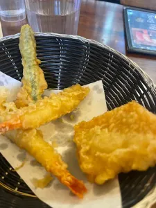 Big Bang Sushi - Japanese & Sushi restaurant in Downtown Vancouver – fine dining dishes, interior photos, and ambiance.