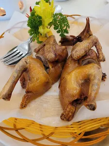 Neptune Palace Seafood Restaurant Vancouver - Dim Sum restaurant in Vancouver – fine dining dishes, interior photos, and ambiance.