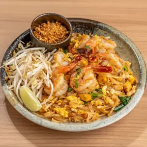 Picture of dish Pad Thai at Charm