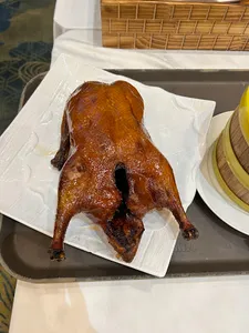 Neptune Palace Seafood Restaurant Vancouver - Dim Sum restaurant in Vancouver – fine dining dishes, interior photos, and ambiance.