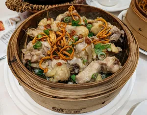 Yue Restaurant - Dim Sum restaurant in Richmond – fine dining dishes, interior photos, and ambiance.