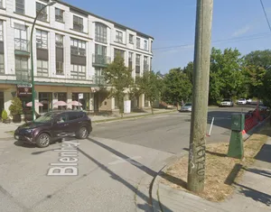 Charm by Zab Bite - Thai restaurant in Vancouver – fine dining dishes, interior photos, and ambiance.