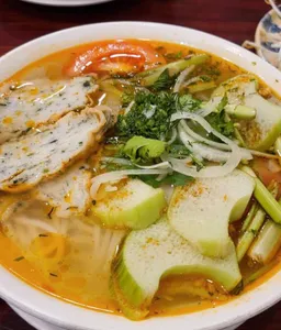 Pho Goodness Davie St - Vietnamese restaurant in Downtown Vancouver – fine dining dishes, interior photos, and ambiance.