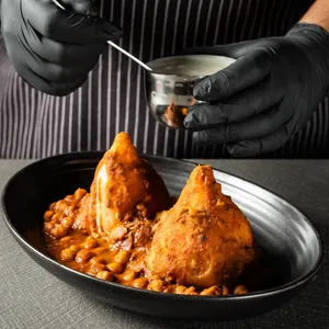 P2P indian restaurant Yaletown - Indian restaurant in Downtown Vancouver – fine dining dishes, interior photos, and ambiance.