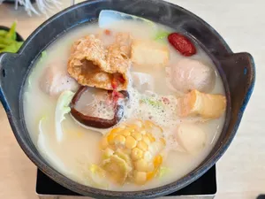 Pot Empire - Hot Pot restaurant in Burnaby – fine dining dishes, interior photos, and ambiance.