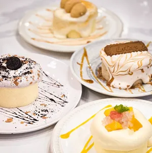 Azure Cafe - Dessert restaurant in Richmond – fine dining dishes, interior photos, and ambiance.