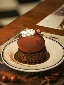 Paul Restaurant, Café and Bakery - Cafe restaurant in Downtown Vancouver – fine dining dishes, interior photos, and ambiance.
