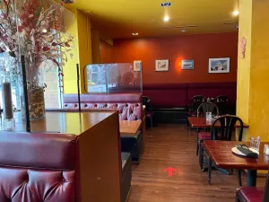 Curry Hut Indian Bistro - South Asian restaurant in Downtown Vancouver – fine dining dishes, interior photos, and ambiance.