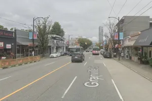 Crab Hot Lau Granville - Vietnamese restaurant in Vancouver – fine dining dishes, interior photos, and ambiance.