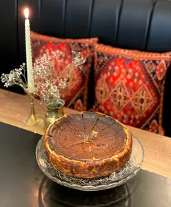 Pistachio Sweetery Cafe - Cafe restaurant in Downtown Vancouver – fine dining dishes, interior photos, and ambiance.