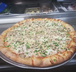 Did's Pizza - Pizza restaurant in Downtown Vancouver – fine dining dishes, interior photos, and ambiance.