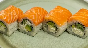 VanLove sushi & more - Japanese & Sushi restaurant in Downtown Vancouver – fine dining dishes, interior photos, and ambiance.