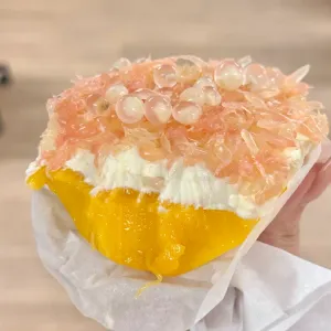 100E FRUIT - Dessert restaurant in Richmond – fine dining dishes, interior photos, and ambiance.