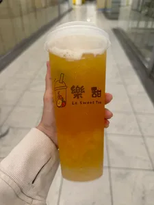 Le Sweet Tea - Bubble Tea restaurant in Richmond – fine dining dishes, interior photos, and ambiance.