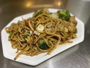 Grand Chinese Restaurant - Chinese restaurant in Burnaby – fine dining dishes, interior photos, and ambiance.