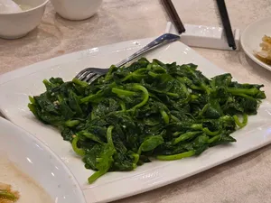Review photo uploaded by qCoCp at Neptune Seafood