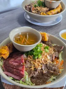 Pho Quynh Express Yaletown - Vietnamese restaurant in Downtown Vancouver – fine dining dishes, interior photos, and ambiance.