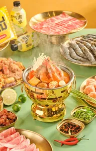 Super Thai Hot Pot - Hot Pot restaurant in Vancouver – fine dining dishes, interior photos, and ambiance.