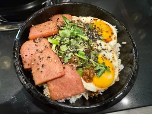 BONPOT Richmond - Hot Pot restaurant in Richmond – fine dining dishes, interior photos, and ambiance.