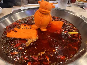 Liuyishou Hotpot Robson - Hot Pot restaurant in Downtown Vancouver – fine dining dishes, interior photos, and ambiance.