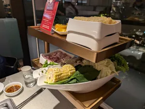 Haidilao Hotpot West Broadway Hot Pot restaurant in Vancouver – fine dining dishes, interior photos, and ambiance.