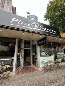 Pizza Garden Downtown - Pizza restaurant in Downtown Vancouver – fine dining dishes, interior photos, and ambiance.
