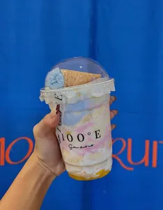 100E FRUIT - Dessert restaurant in Richmond – fine dining dishes, interior photos, and ambiance.