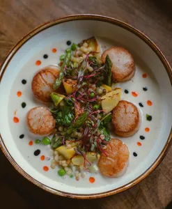 Bar Bravo - North American restaurant in Vancouver – fine dining dishes, interior photos, and ambiance.