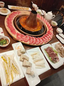 The Corner Hotpot - Hot Pot restaurant in Vancouver – fine dining dishes, interior photos, and ambiance.