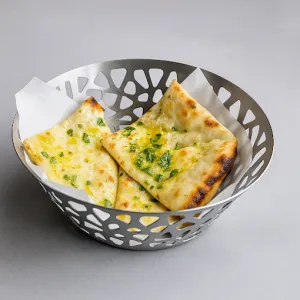 Modern Handi Indian Cuisine - Indian restaurant in Downtown Vancouver – fine dining dishes, interior photos, and ambiance.