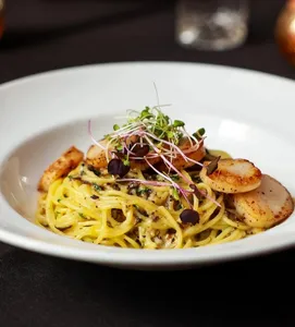 CAFE IL NIDO - Italian restaurant in Downtown Vancouver – fine dining dishes, interior photos, and ambiance.