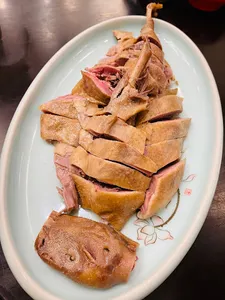 ROYAL BEEF - Chinese restaurant in Richmond – fine dining dishes, interior photos, and ambiance.