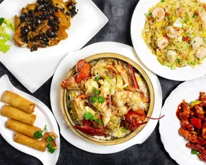 Neptune Wonton Noodle Surrey Central - Taiwanese & HK Cafe restaurant in Surrey – fine dining dishes, interior photos, and ambiance.