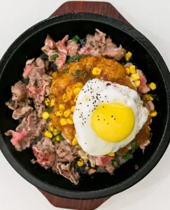 Picture of dish Beef Sizzle Plate at Teppan Kitchen Downtown