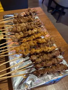 Li's China Grill - BBQ restaurant in Vancouver – fine dining dishes, interior photos, and ambiance.