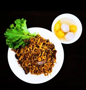 Shiok Canteen - Singaporean restaurant in New Westminster – fine dining dishes, interior photos, and ambiance.