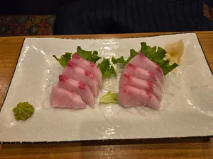 Sake Maki - Japanese & Sushi restaurant in Vancouver – fine dining dishes, interior photos, and ambiance.