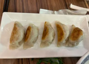 Noodle Arts - Chinese restaurant in Downtown Vancouver – fine dining dishes, interior photos, and ambiance.